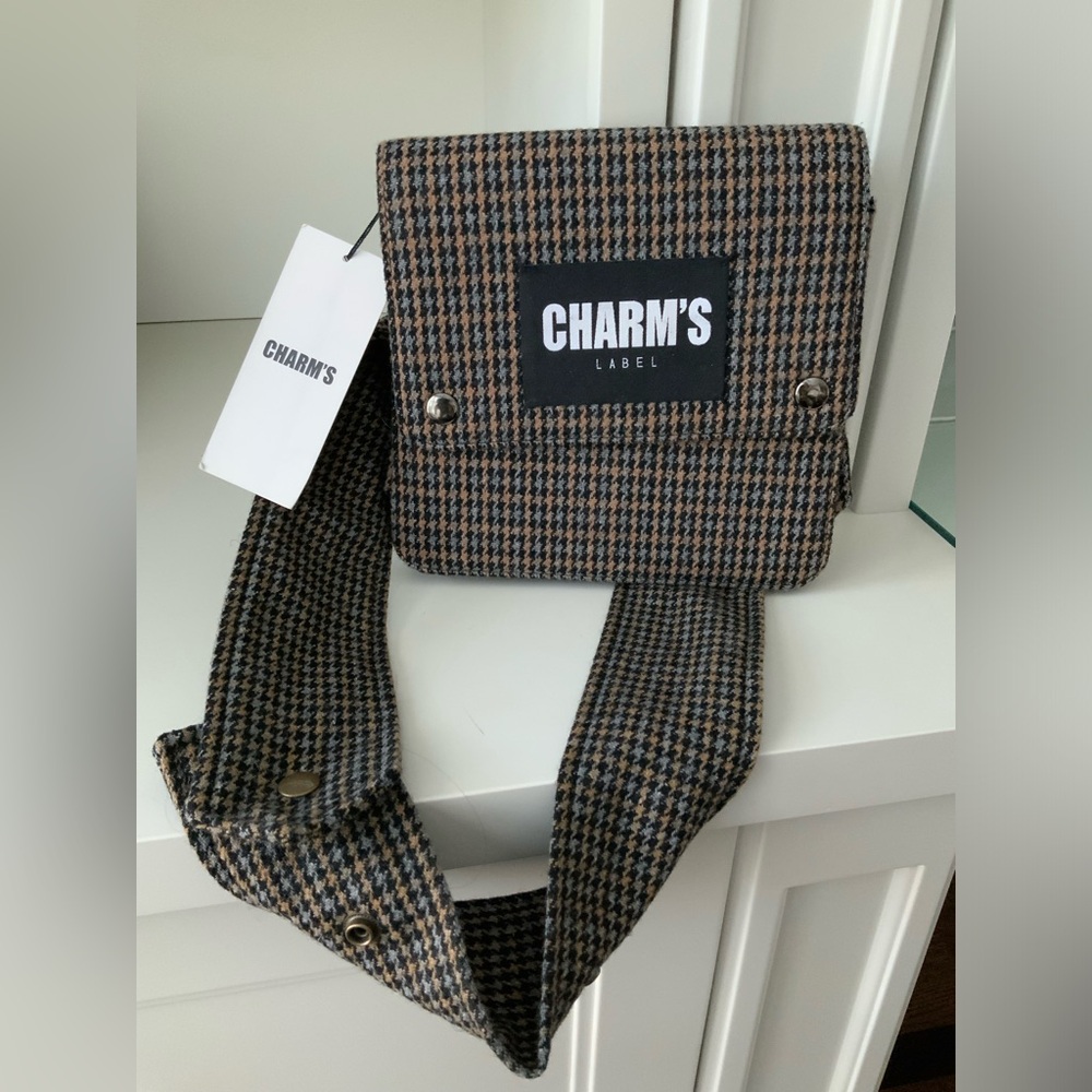 SIMONS Charm’s The Label Belt Waist Fanny Bag made in Korean Brand New UNISEX